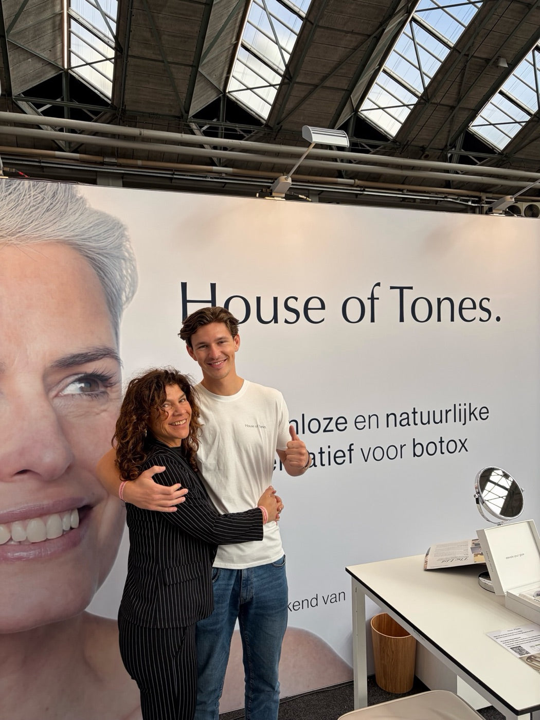 Tiësto en zijn moeder bij House of Tones